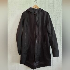 Lululemon Right As Rain Raincoat